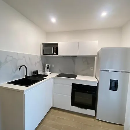 La Roseraie Apartment